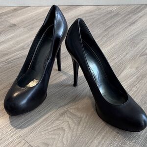 Stuart Weitzman platform Stilettos. Black. Size 9 ½ M